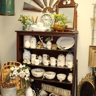 Sale Photo Thumbnail #242