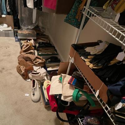 Sale Photo Thumbnail #319