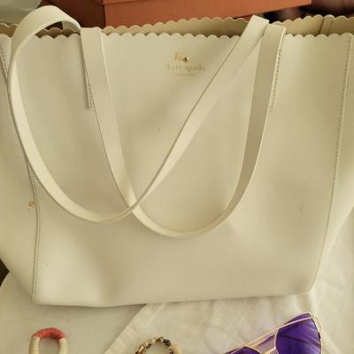 Sale Photo Thumbnail #111