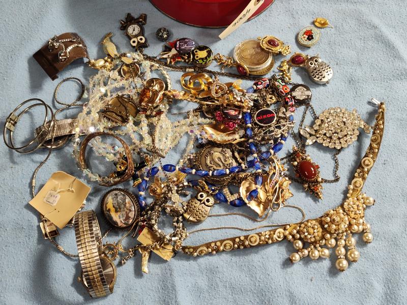 Sale Photo Thumbnail #266