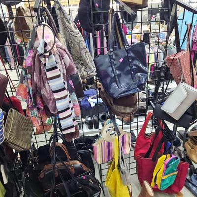 Sale Photo Thumbnail #173