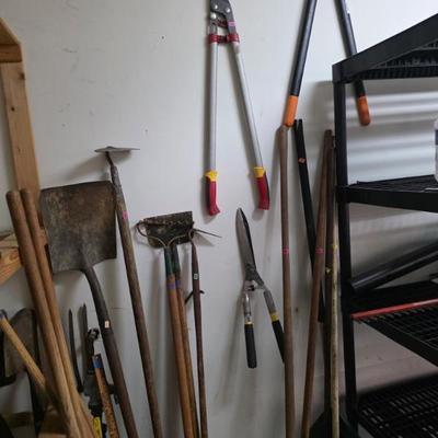 Sale Photo Thumbnail #54: garden tools