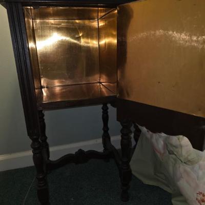 Sale Photo Thumbnail #28: tobacco table