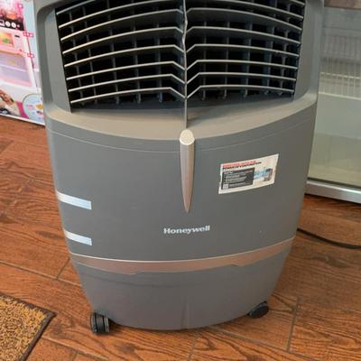 Portable AC Unit And Portable Misting Cooler Kit