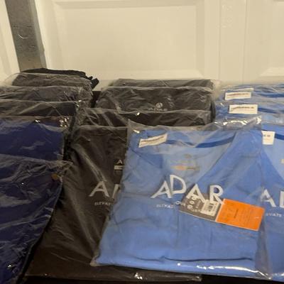 10 Adar Xl Scrubs And 6 Non Branded XL Scrubs 
