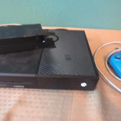 XBOX One Game Console & Game Controller 