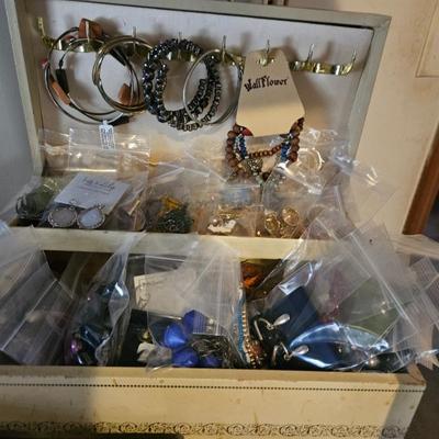 Sale Photo Thumbnail #121