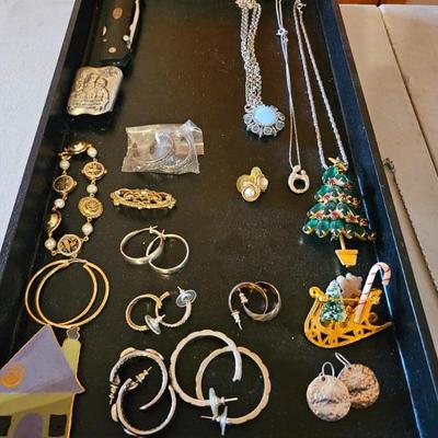 Sale Photo Thumbnail #335