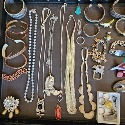 Sale Photo Thumbnail #101