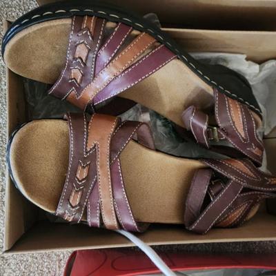 Sale Photo Thumbnail #239