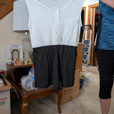 Sale Photo Thumbnail #102
