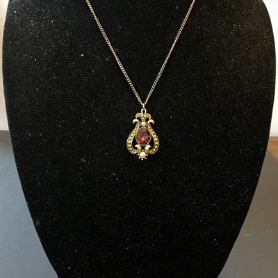 Vintage AVON Queensbury Faux Amethyst Pendant Necklace & Matching Earrings