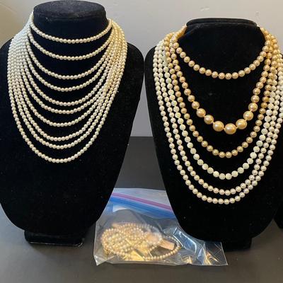 Set of 6 Faux Pearl Necklaces – Mixed Lengths