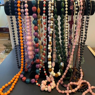 Giant Mystery Box of Plastic Necklaces – Perfect for Crafts or Dress-Up Fun!