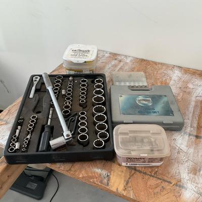 Socket wrench sets