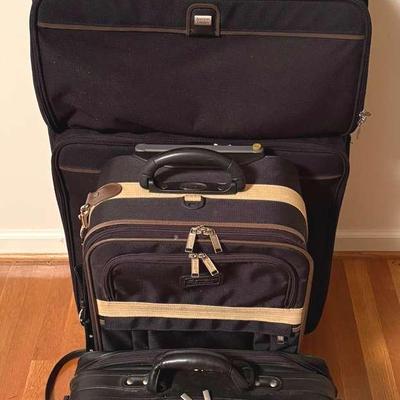 Mixd Soft Luggage Set