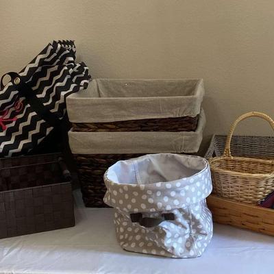 Sale Photo Thumbnail #187: Decorative Baskets
