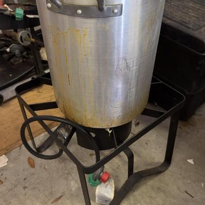 Sale Photo Thumbnail #123: Turkey Fryer And Pot