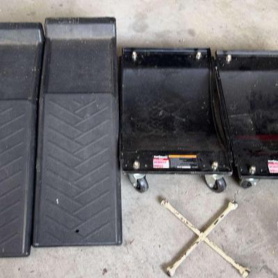 Sale Photo Thumbnail #41: Vehicle Ramps And Dollys