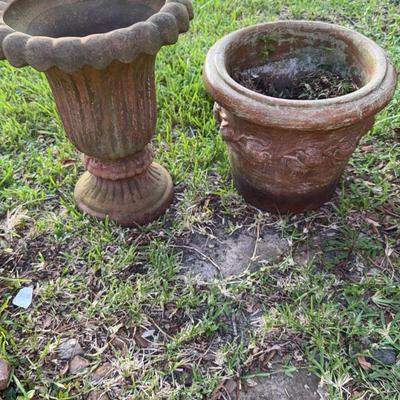 Sale Photo Thumbnail #31: 2 Garden Planters