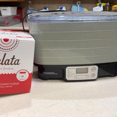 Sale Photo Thumbnail #154: Dehydrator And Fondue 