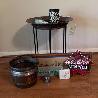 Sale Photo Thumbnail #174: Household Decor