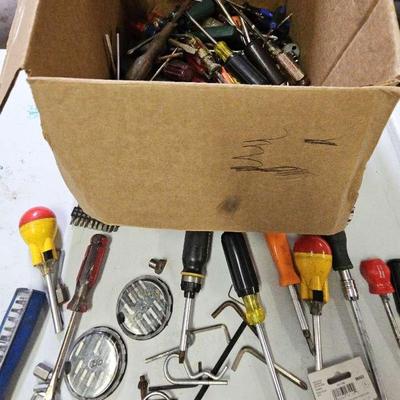 Sale Photo Thumbnail #57: Screw Drivers 