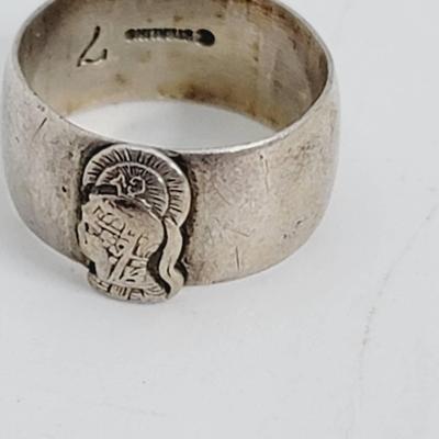 Sterling Sz 7 Vintage Band Ring Greek or Roman Soldier