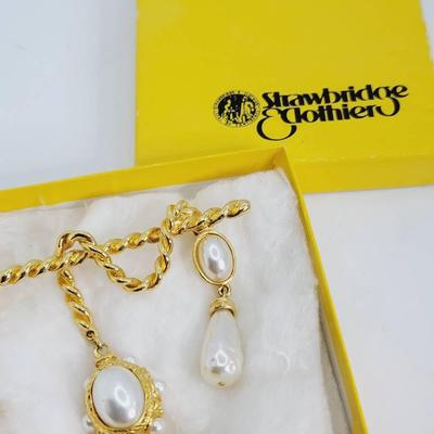 Strawridge Clothier Baroque Style Faux Pearls On Gold Tone Rope