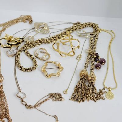 Gold Tone Costume Jewelry Lot Tassel Necklaces Pins Earrings 