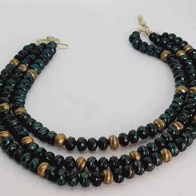 Textured Brad 3 Strand Green Gold Necklace 