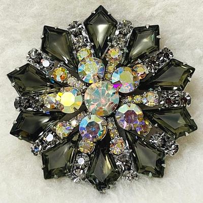 Vintage Fashion Brooch