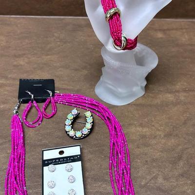 “Superstar,” “Rainbow,” & Other Fashion Jewelry 