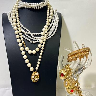 Elegant Gold Toned Jewelry & Pearls