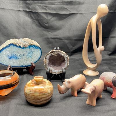 Decorative Stone & Sculpture Lot – Geodes, Onyx Vessels, Animal Figurines & Modern Art Statue