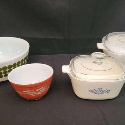 Vintage Pyrex & CorningWare Lot – Mixing Bowls & Covered Casseroles in Classic Patterns

