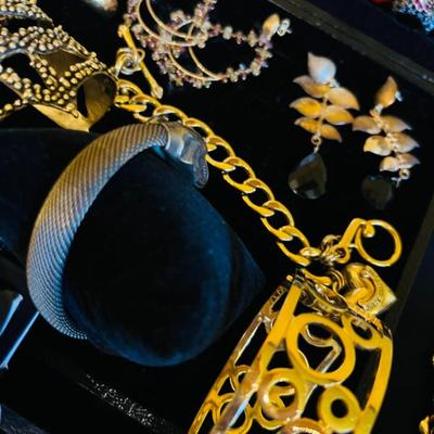 Sale Photo Thumbnail #57