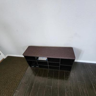 40.9x11.8x18.9 seat/shoe stand  -- $40

og pp $92.83+tx
