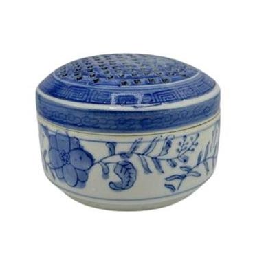 Lot 014  
Canton Collection Asian Blue & White Porcelain Floral Frog