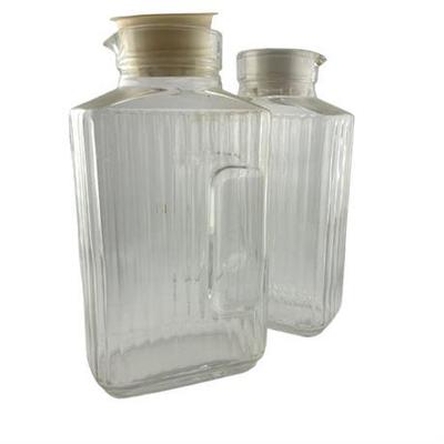 Lot 181 
Vintage Arcoroc France Retro Ribbed 2 Qt Refrigerator Glass Pitcher with Lid