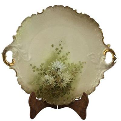 Lot 100-077  
Rosenthal Monbijou Bavarian Hand Painted Plate with Gold Detailing