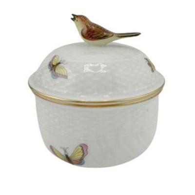 Lot 012   
Herend Hungary Hand Painted Mini Sugar Bowl & Lid Rothschild Bird