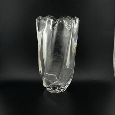 Lot 100-087  
Edvin Ohrstrom Mid Century Orrefors Scandinavian Glass Waterfall Vase
