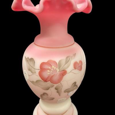 LS305 - Fenton Pink Satin Burmese