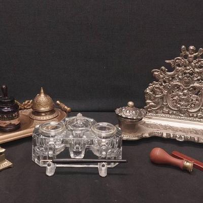LS230 - Vintage Inkwell Desk Sets