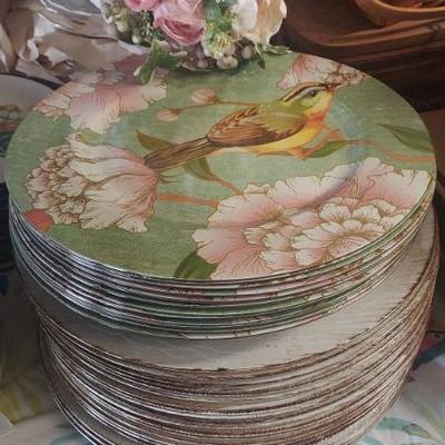 Sale Photo Thumbnail #25: Entertaining pieces