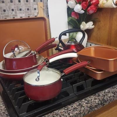 Sale Photo Thumbnail #33: Paula Deen and Copper kitchen ware