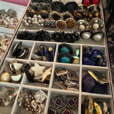 Sale Photo Thumbnail #445