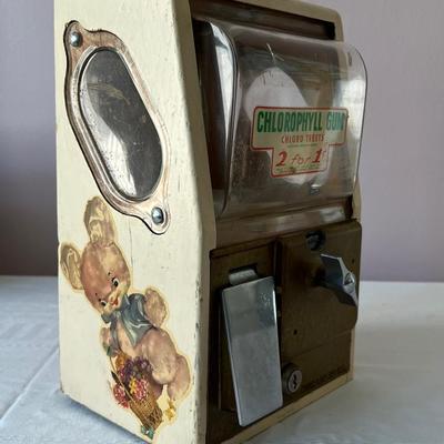 1940s Chlorophyll Gum Machine