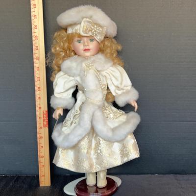 Victorian Series Porcelain Doll